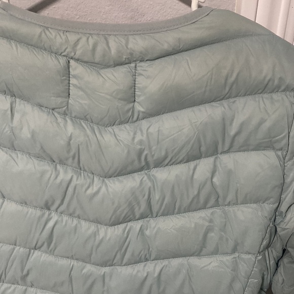 Warm light puffer jacket - Picture 10 of 12